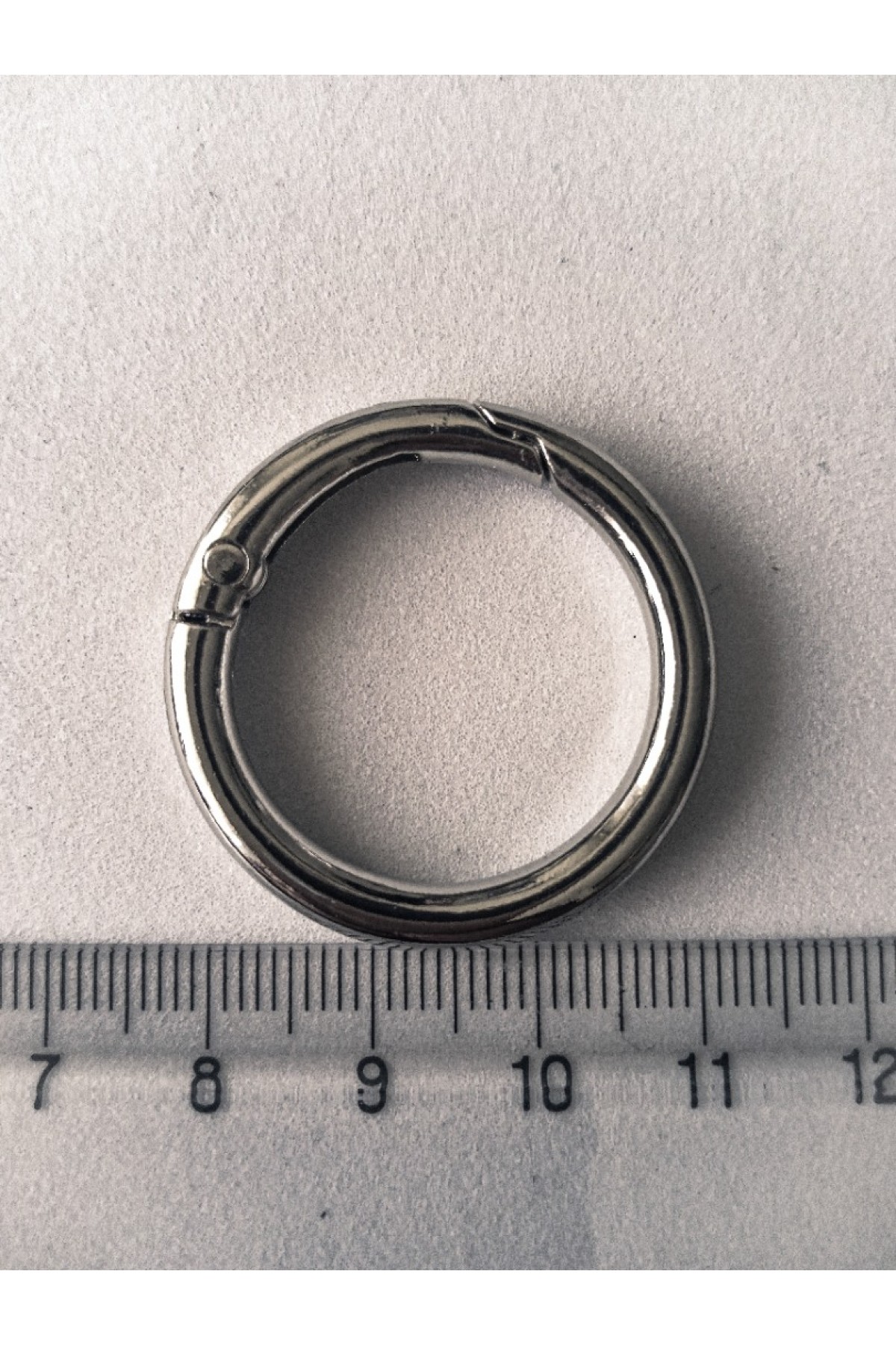 2,5 cm yaylı halka metal renk