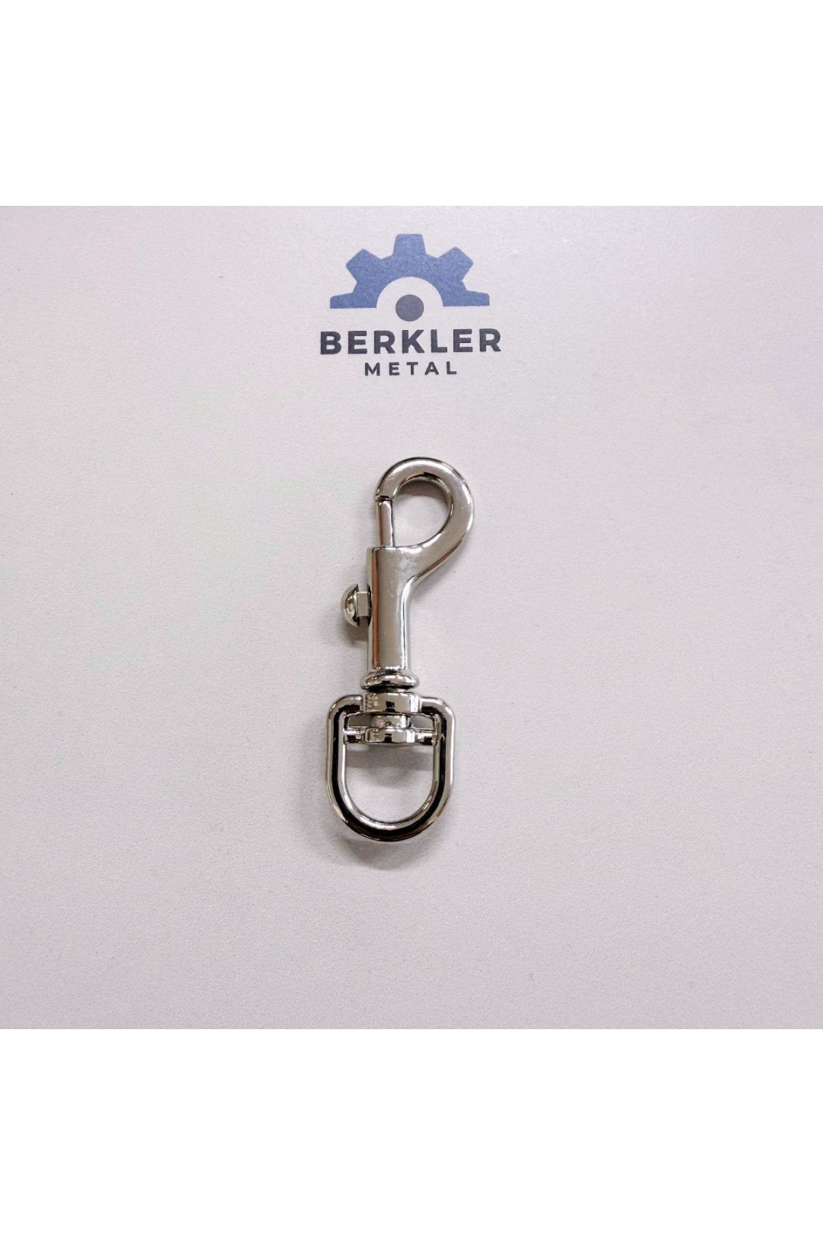 1,7 cm. büyük gemici kanca 7 cm. metal renk